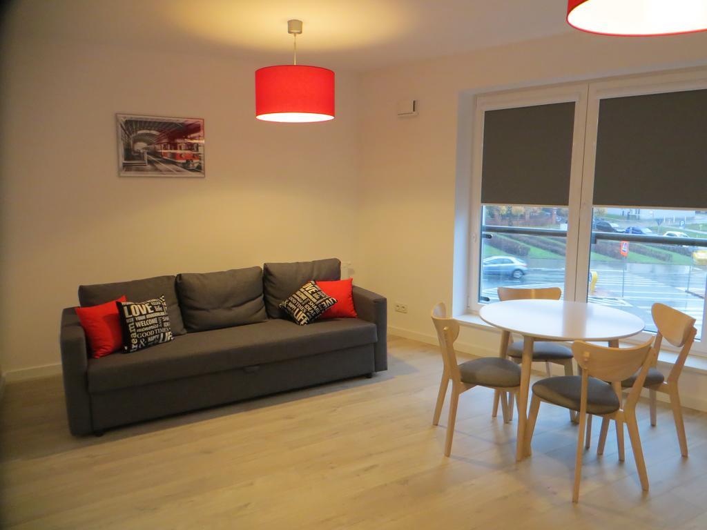 Poznan Black Red Apartment المظهر الخارجي الصورة